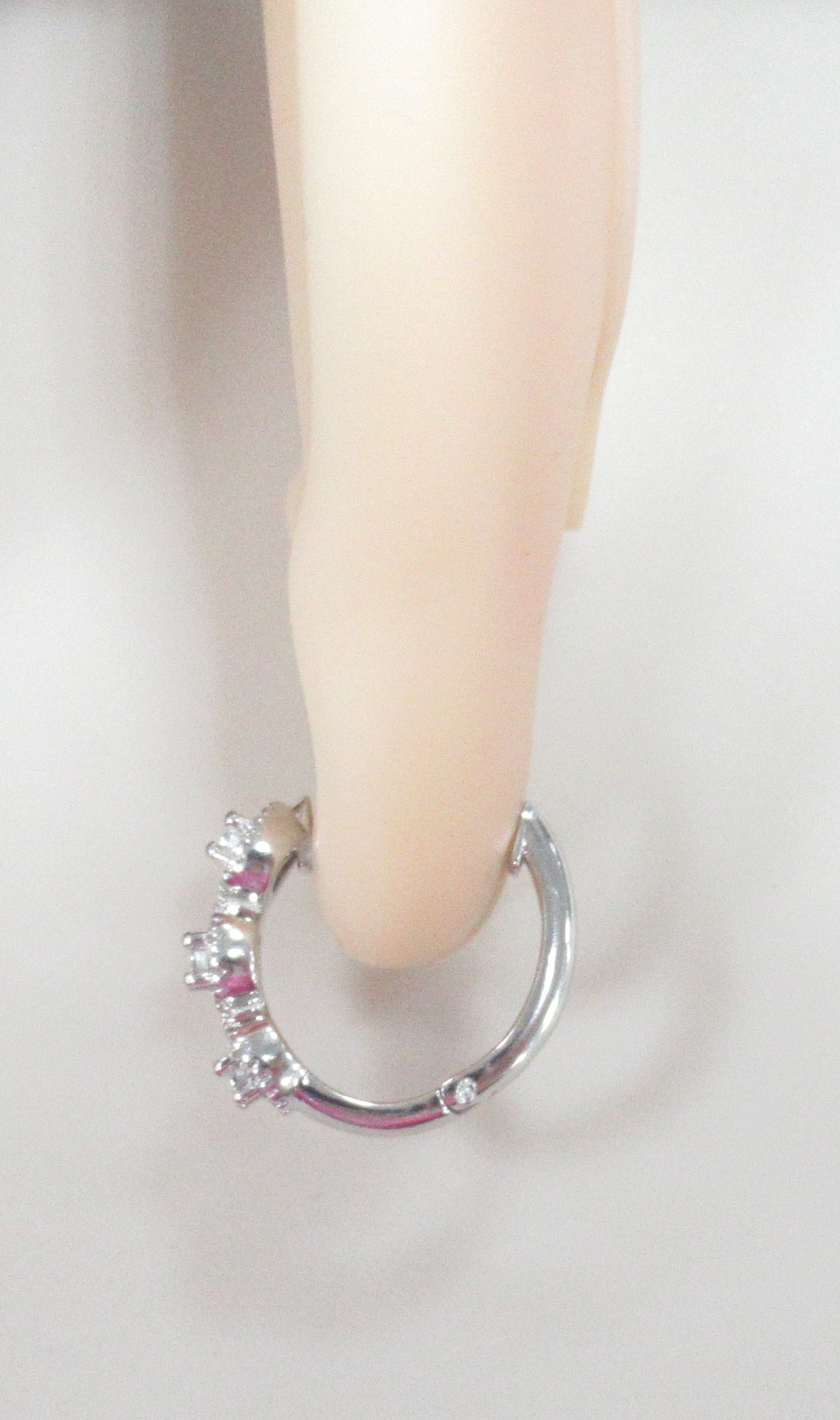 Серебряные серьги 925 пробы; вставки 66 Бр.Кр-17  0,35ct  2/5;